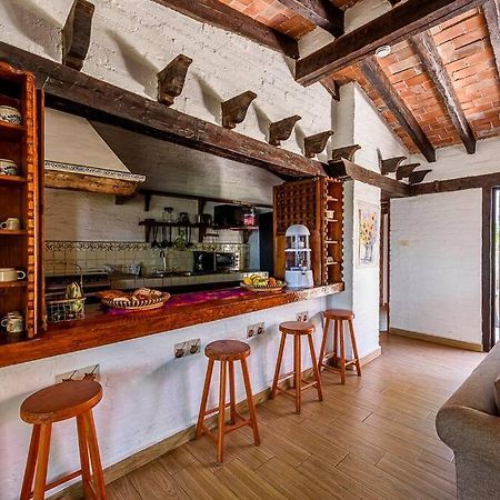 Cuarto Privado En Hostal Para 2 Personas Valle Valle de Bravo Exterior foto